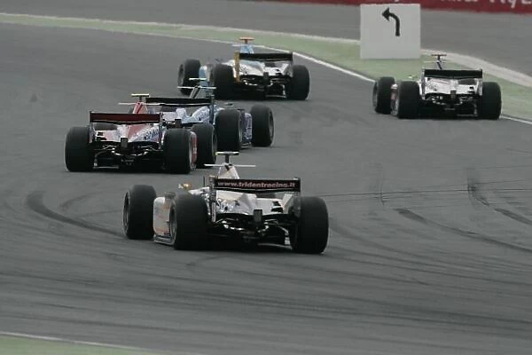 2008 GP2 Asia Series. Saturday Race. Dubai. Dubai Autodrome. 26th January. Race action. World Copyright: Alastair Staley / GP2 Series Media Service ref: _MG_4918