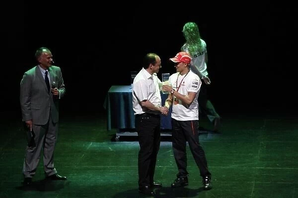 2008 GP2 Series Launch Party. Barcelona, Spain. 24th April 2008. Heikki Kovalainen, (Mclaren Mercedes) withFrederic Vasseur, ART Grand Prix Team Principal. World Copyright: Andrew Ferraro / GP2 Series Media Service. ref:__H0Y8286.jpg