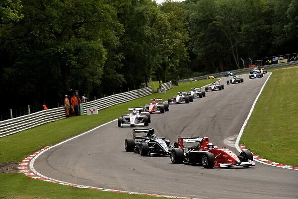 2009 FIA Formula Two Championship.Brands Hatch, England
