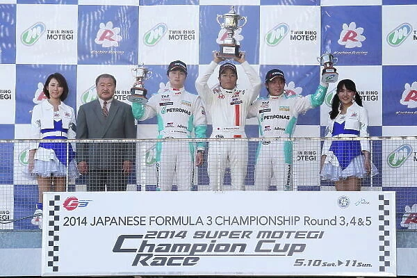 2014 All-Japan F3 Championship Motegi, Japan. 10th - 11th May 2014. Rd 2. Race 3. Winner Nobuharu Matsushita ( #7 HFDP RACING ) 2nd position Kenta Yamashita ( #36 PETRONAS TEAM TOM'S ) 3rd position Takamoto Katsuata ( #1 PETRONAS TEAM TOM'S)