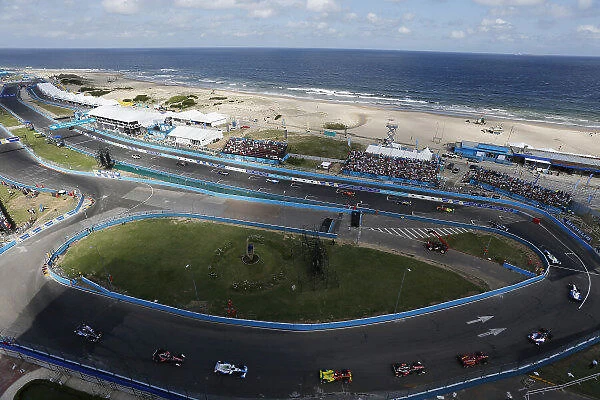 2014 FIA Formula E Championship. Punta del Este ePrix, Uruguay. The Safety car leads the field around the circuit. Photo: Zak Mauger / LAT / FE ref: Digital Image _L0U1793
