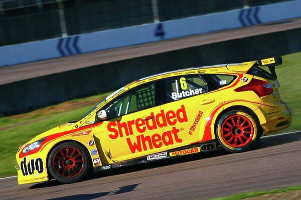 2017 British Touring Car Championship, Rockingham, England. 26th-27th August 2017, Rory Butcher (GBR) Team Shredded Wheat Racing with Duo Ford Focus World Copyright. JEP / LAT Images