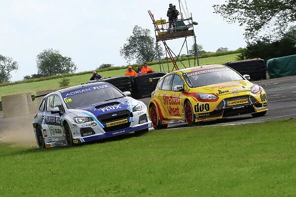 2017 British Touring Car Championship, Croft, North Yorkshire. 10th-11th June 2017, Ashley Sutton (GBR) Team BMR Subaru Levorg and Mat Jackson (GBR) Team Shredded Wheat Racing with Duo Ford Focus World copyright. JEP / LAT Images