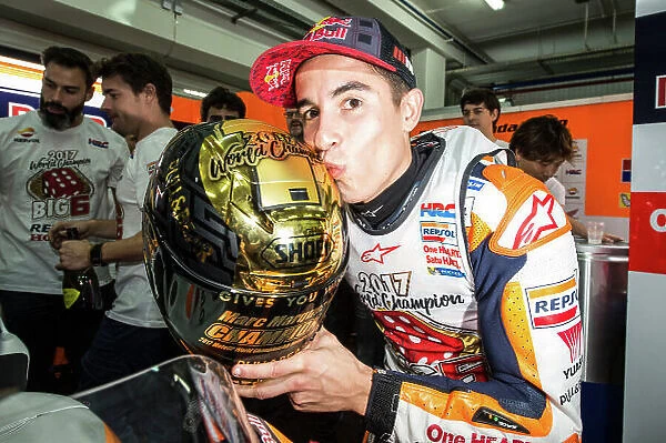 1. 2017 MotoGP Championship - Round 18. Valencia, Spain