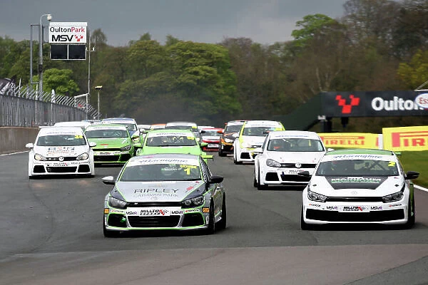 2017 Volkswagen Cup Oulton Park, 15th-17th April, 2017, Race Start - Phil House leads World copyright. JEP / LAT Images