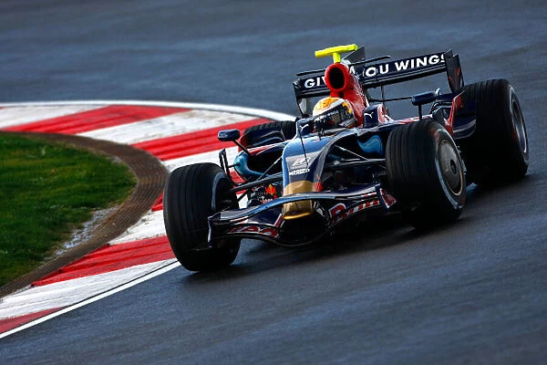 _26Y3273. 2009 Formula One Testing.. Autodromo Internacional do Algarve