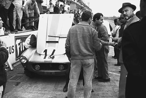 9219M 29. 1961 Le Mans 24 hours. Le Mans, France