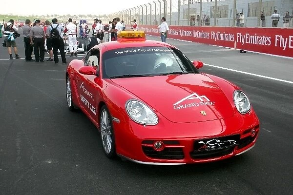 A1 Grand Prix: A1 Pace Cars: A1 Grand Prix, Rd6, Dubai Autodrome, UAE, Race Day, 11 December 2005