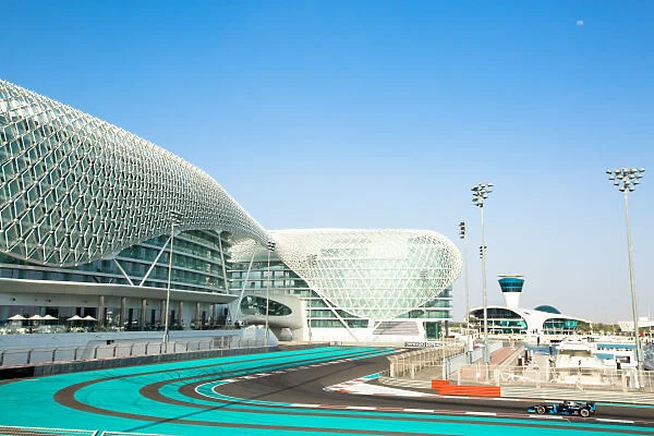 A50A4744. 2014 GP2 Series Test 1. Yas Marina Circuit, Abu Dhabi, UAE.