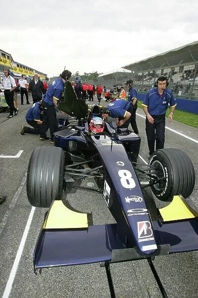 GP2. Adam Carroll (GBR) Supernova.. GP2, Rd 1, Race One, Imola, Italy, 23 April 2005.