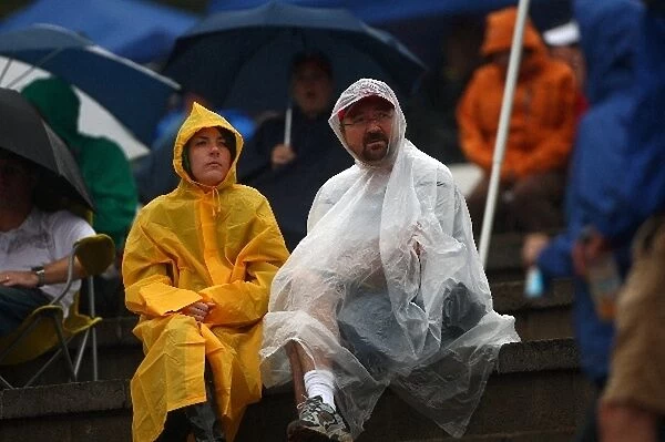 American Le Mans Series: Fans brave the weather