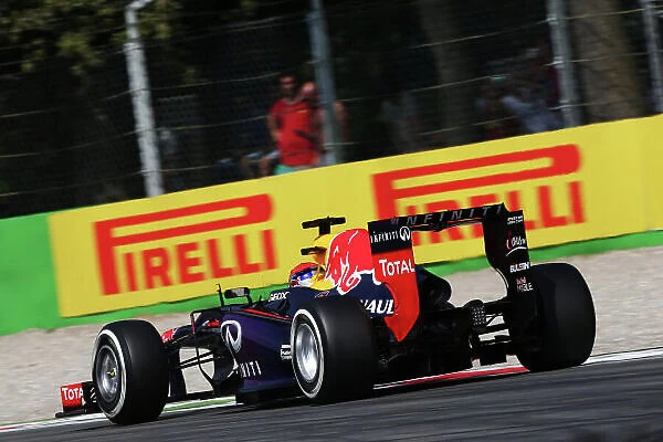 Autodromo Nazionale di Monza, Monza, Italy. 7th September 2013. Sebastian Vettel, Red Bull RB9 Renault. World Copyright: Andy Hone / LAT Photographic. ref: Digital Image HONZ8765
