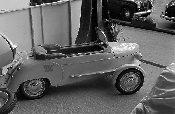 Automotive 1954: Paris Motor Show