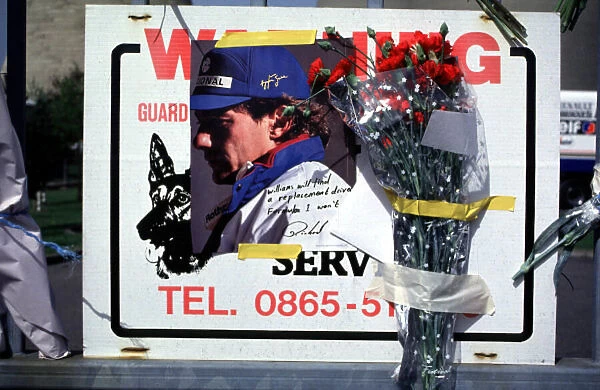 Ayrton Senna memorial World ©LAT Photographic