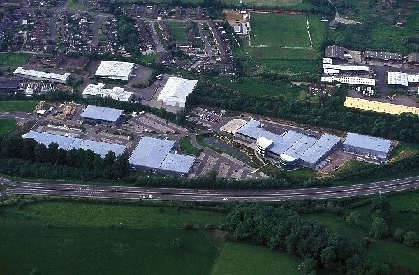BAR F1 Factory: BAR Factory, Brackley, England, 7 June 2000