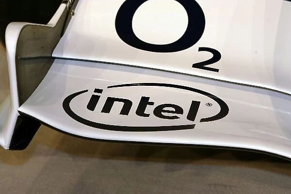 BMW Sauber Launch: Front wing detail on the new BMW Sauber F1.06 showing O2 and Intel sponsorship logos