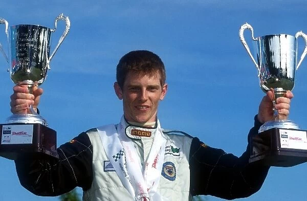 British Formula Three Championship: Anthony Davidson Carlin Motorsport took victory in both races