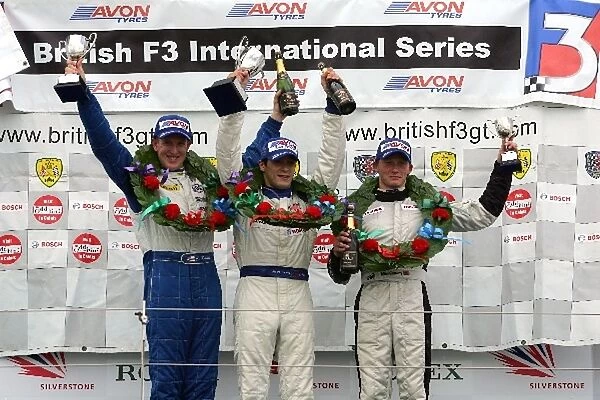British Formula Three Championship: Charle Kimball, race winner Alvaro Parente Carlin Motorsport and Mike Conway