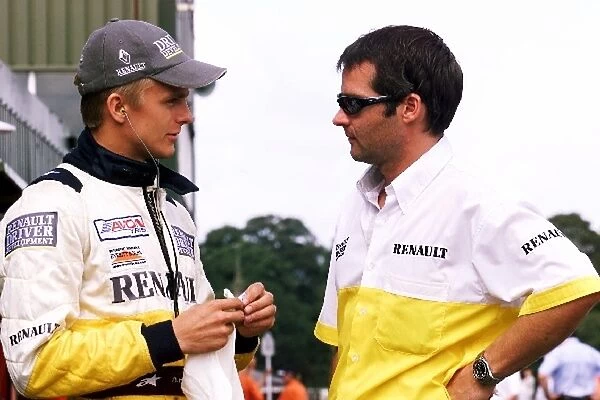 British Formula Three Championship: Heikki Kovalainen Fortec Motorsport chats with Ex championship winner Kelvin Burt