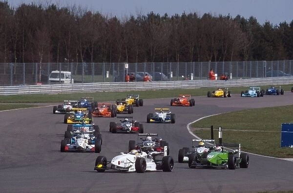 British Formula Three Championship: Paul Edwards leads the field at the start of the race
