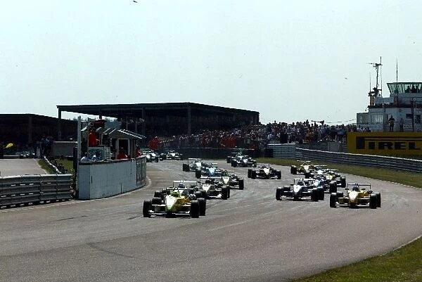 British Formula Three Championship: The race start