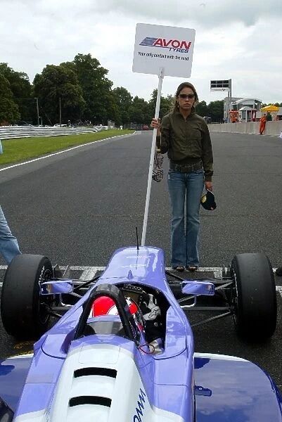British Formula Three Championship: race winner with Bia Nelson Piquet girlfriend