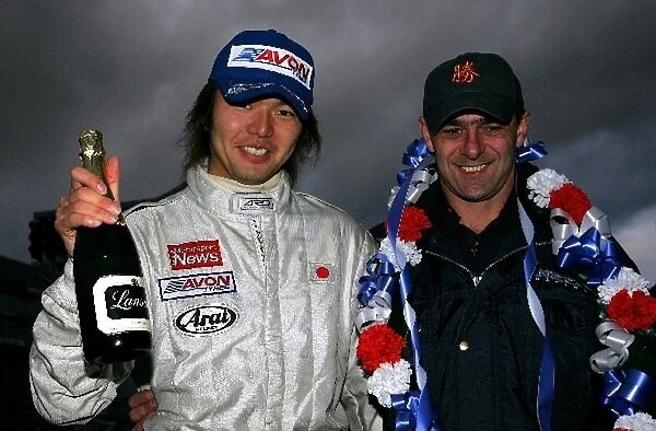 British Formula Ford Festival: Yuya Sakamoto celebrates 2nd place with his engineer