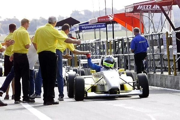 British Formula Renault Championship: Pat Long, Fortec, takes his first victory in Formula Renault