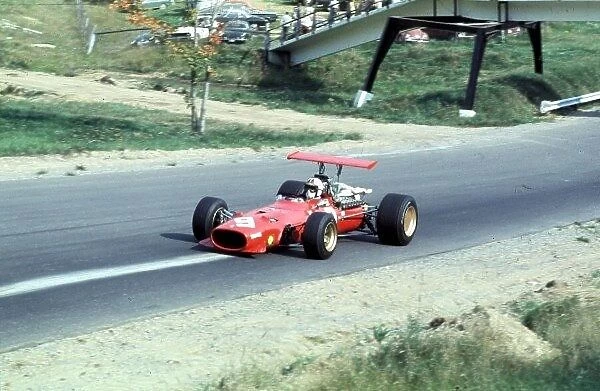 Chris Amon, Ferrari 312 (retired) Canadian Grand Prix, Mont-Tremblant 22nd September 1968 Rd 10 World LAT Photographic Tel: +44 (0) 181 251 3000 Fax: +44 (0) 181 251 3001 Ref: 68 CAN 66