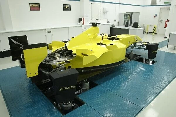 Club Jordan Factory Open Day: A Jordan F1 car on a specialised testing rig