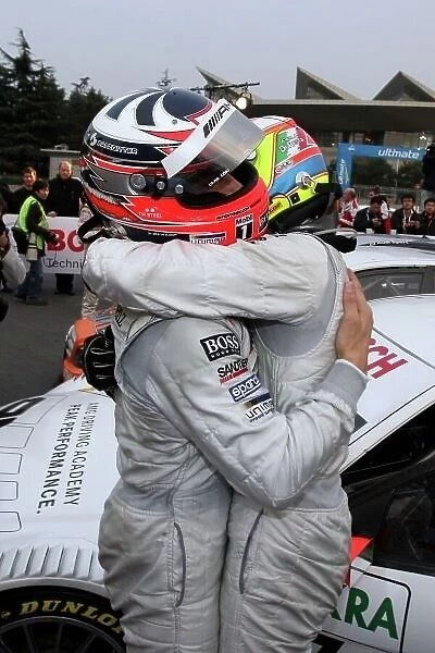 DTM. Congratulations for DTM 2010 Champion Paul Di Resta (GBR), AMG Mercedes
