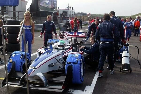 A1GP. Darren Manning (GBR) A1 Team Great Britain on the grid.
