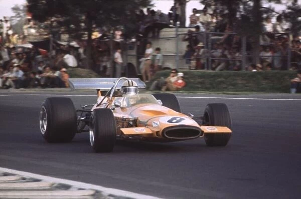 Denny Hulme, McLaren M14a Ford, 3rd Mexican Grand Prix