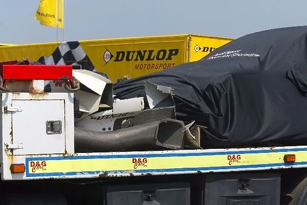 DTM: The car of Heinz-Harald Frentzen Audi A4 DTM on a truck after crashing during qualifying
