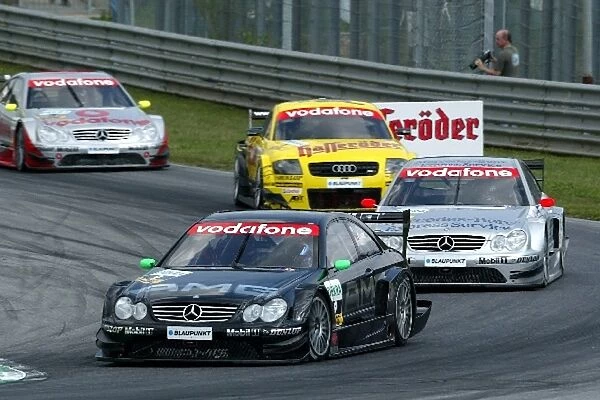 DTM: Re-start of the race, with Marcel F├ñssler, AMG-Mercedes, Mercedes-Benz CLK-DTM, leading for Christijan Albers, Express-Service AMG-Mercedes