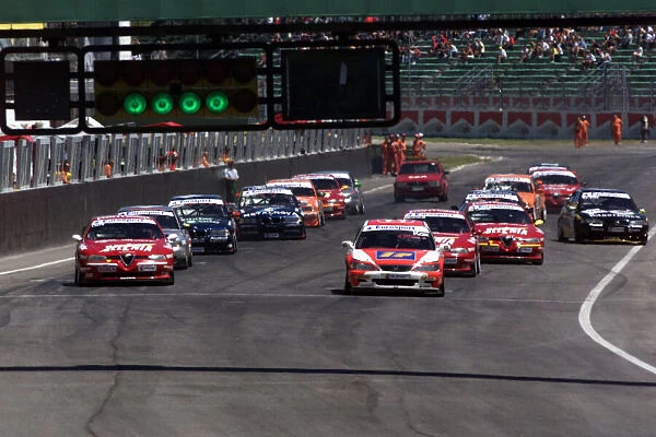 European Super Touring Car Championship Imola, Italy. 9th July 2000. Start of the race. World Photo 4  /  LAT Photographic