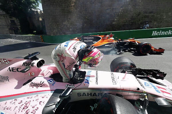 F1 Formula 1 Formula One Gp Baku Portrait Crashes
