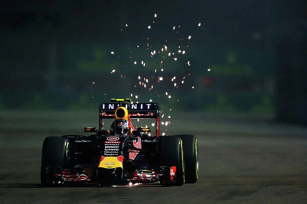 F1 Formula 1 Formula One Gp Sgp Action Sparks
