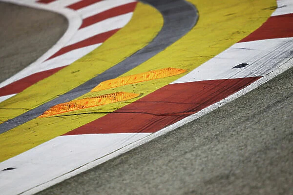 F1 Formula 1 Formula One Gp Sin Kerbs Curbs Curbing