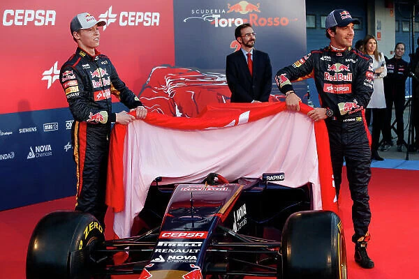 F1 Formula 1 Formula One Testing Test Reveal