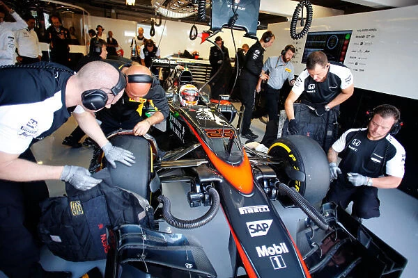f1 formula 1 one gp grand prix cdn pits garage