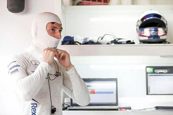 F1 Formula 1 One Gp Testing Test Portrait