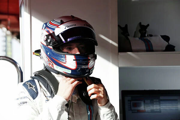 F1 Formula 1 One Gp Testing Test Portrait Helmets
