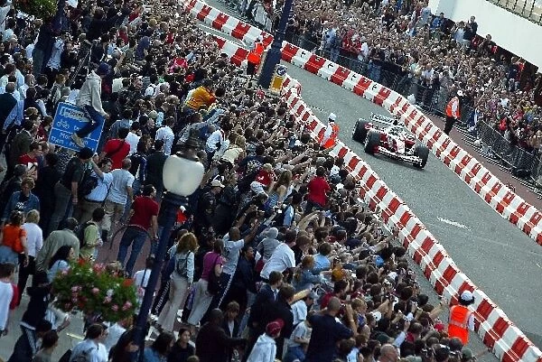 F1 Regent Street Parade: Cristiano Da Matta Toyota TF104