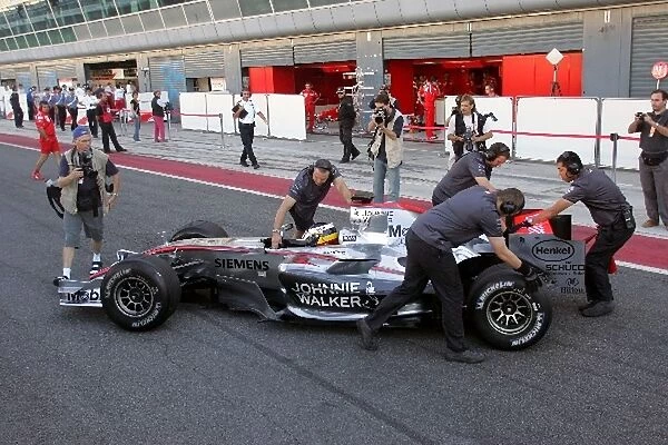 F1 Testing: Pedro de la Rosa McLaren: F1 Testing, Day 3, Monza, Italy