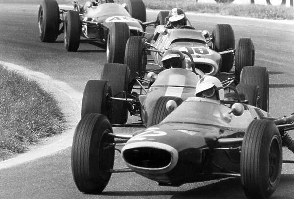 f2 action. 1966 Grand Prix de Reims.. Formula 2 race