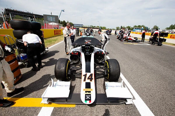 F80P2084. 2014 GP2 Series Round 2 - Race 1.