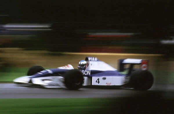 Festival of speed Goodwood, England 16-18th June 2000 Jean Alesi in the Tyrell-Ford / Cosworth World LAT Photographic