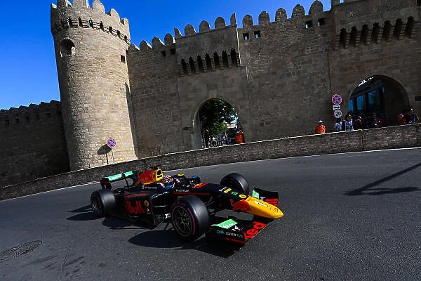 FIA F2 2022: Baku