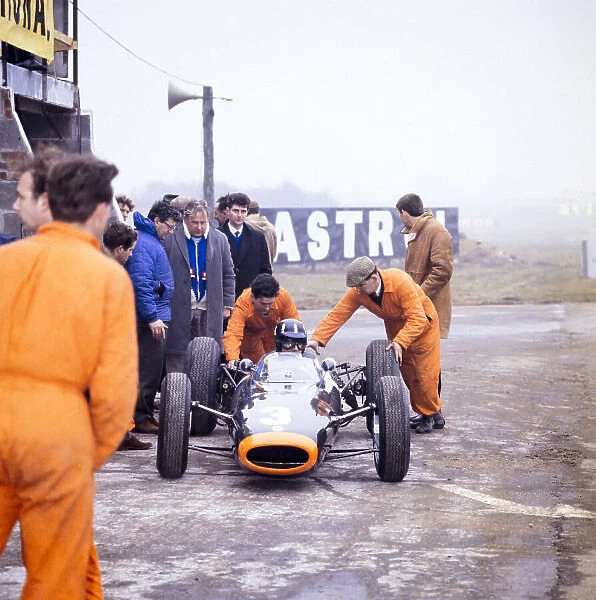 Formula 1 1964: International Trophy